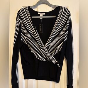 White House Black Market Outlet Black and White Sweater Top NWT